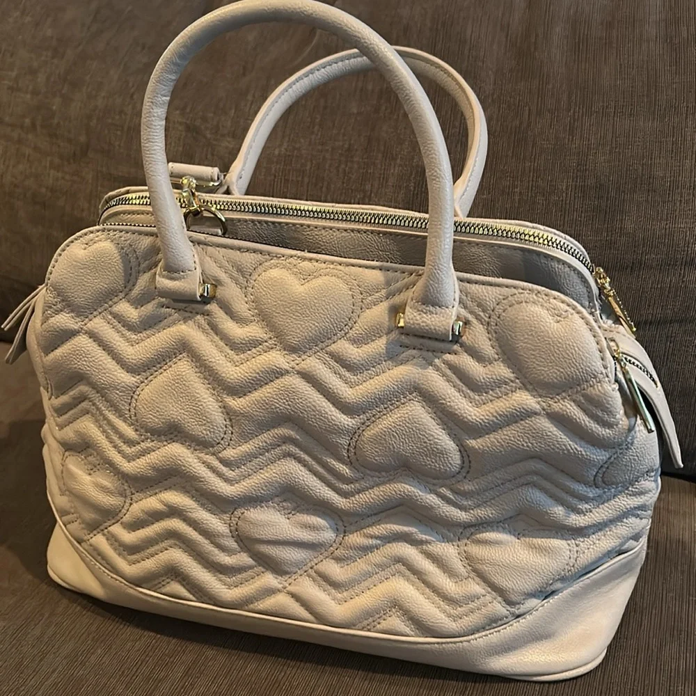 Betsey Johnson Be Mine White Quilted Heart Satchel Bag Crossbody NWOT